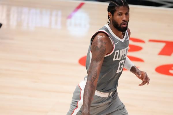 04月03日 NBA常規賽 騎士vs勇（yǒng）士 全場錄像回放