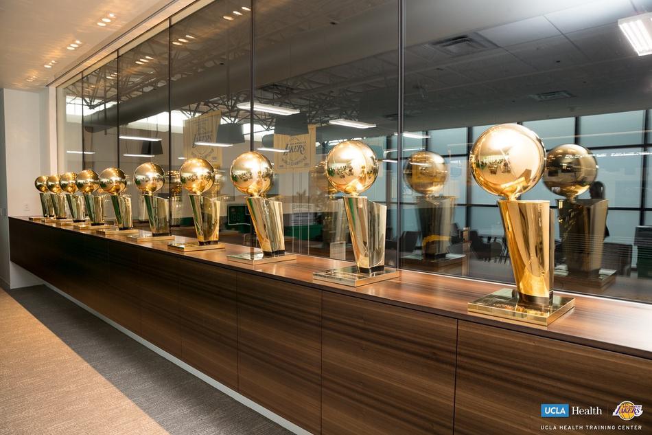 03月10日 NBA常（cháng）規賽 尼克斯vs快船 全場錄像（xiàng）回放