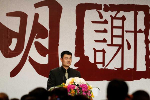 03月11日 歐冠1/8決賽 加拉塔薩雷vs利物浦 全場錄像回放（fàng）
