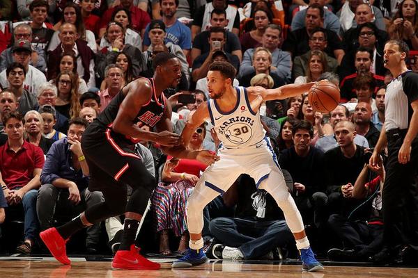 03月10日 NBA常規賽 76人vs騎士 全（quán）場錄像（xiàng）回放
